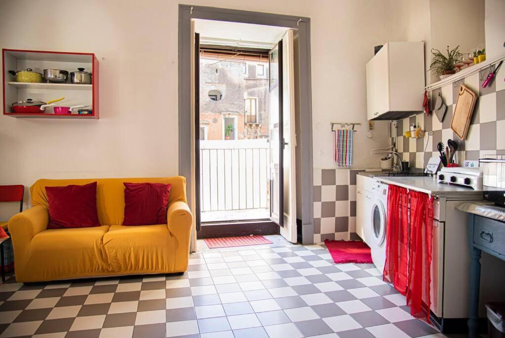 Mitha'S Rooms Catania Exterior foto
