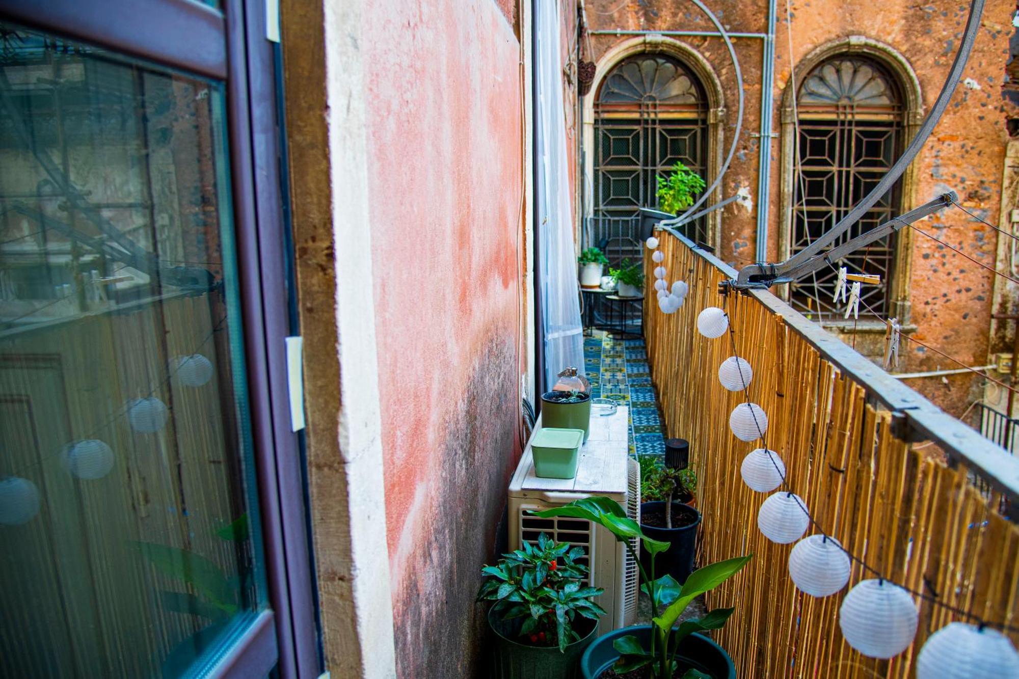 Mitha'S Rooms Catania Exterior foto
